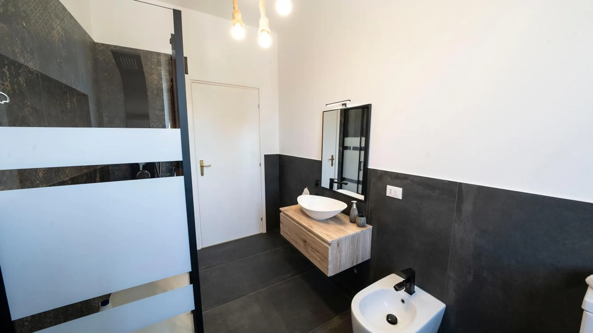 Five Elements Apartments Nature And Relax Near Lake Garda 佩斯基耶拉德加达